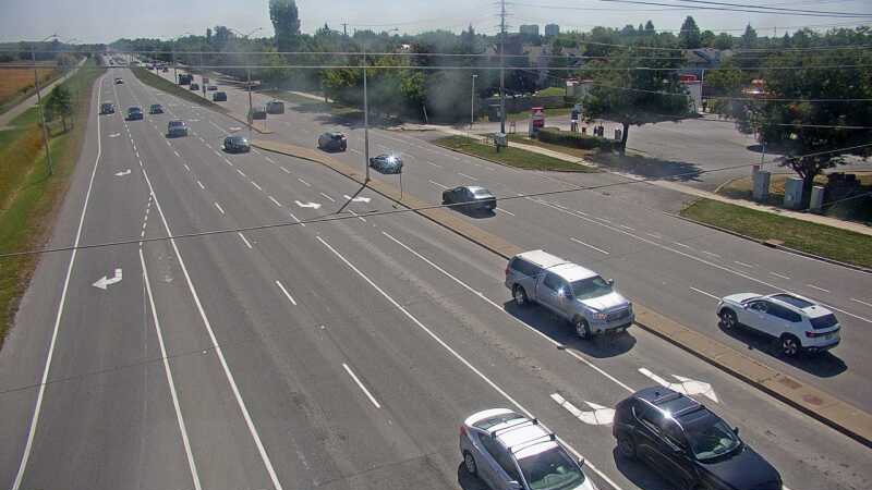 Traffic camera image at 2025-09-16 17:25:15