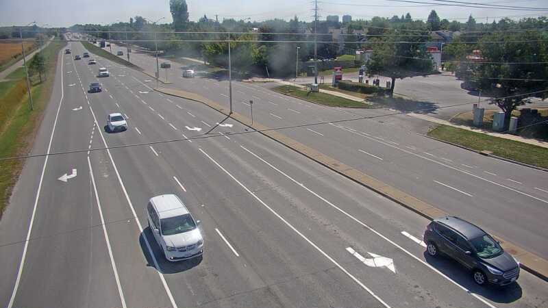 Traffic camera image at 2025-09-16 17:35:17
