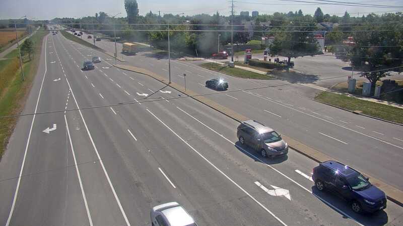 Traffic camera image at 2025-09-16 17:50:13