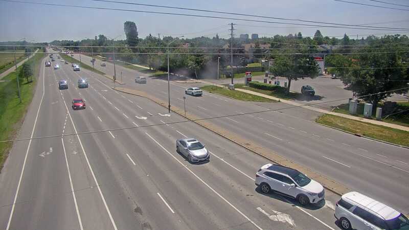 Traffic camera image at 2025-06-30 17:05:21