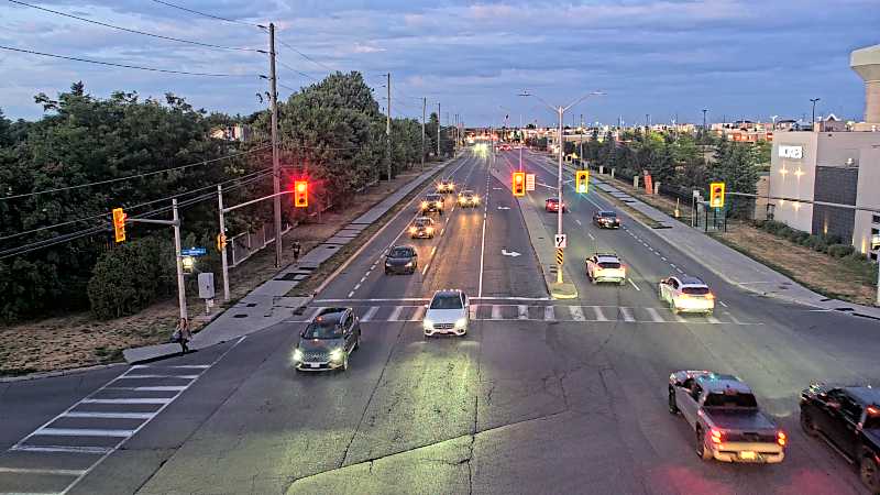 Traffic camera image at 2025-08-25 00:11:22