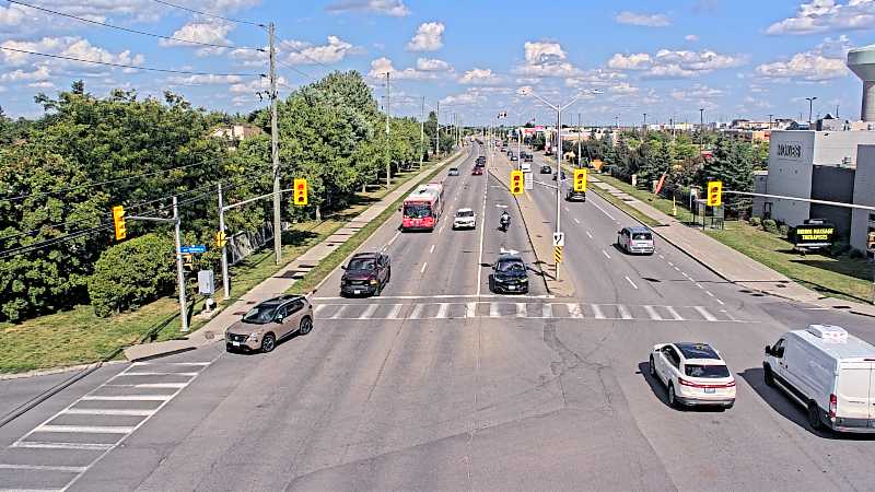 Traffic camera image at 2025-09-03 19:01:33