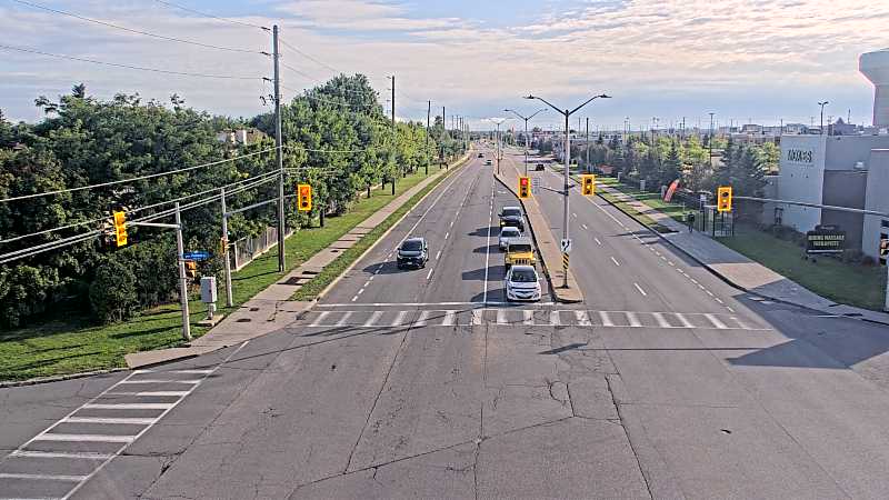 Traffic camera image at 2025-09-07 13:06:26