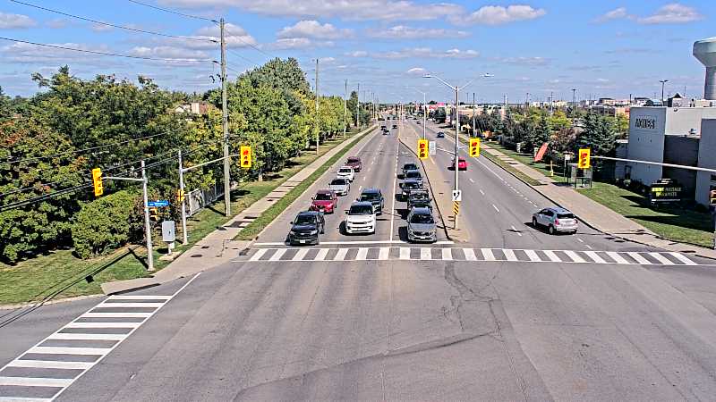 Traffic camera image at 2025-09-14 18:11:32
