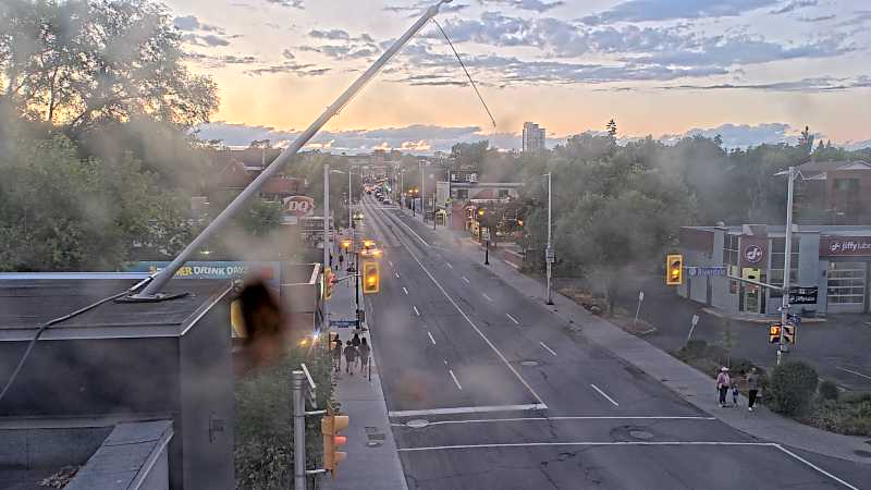 Traffic camera image at 2025-08-25 00:01:21
