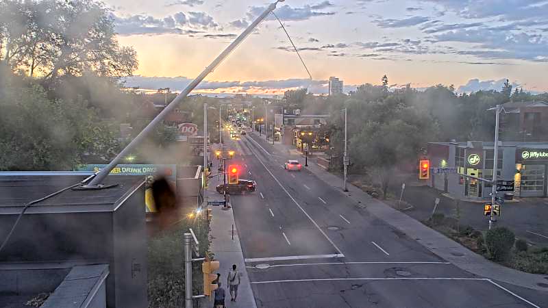Traffic camera image at 2025-08-25 00:06:28