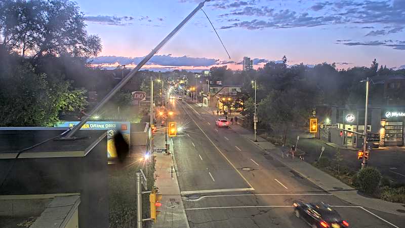 Traffic camera image at 2025-08-25 00:21:17