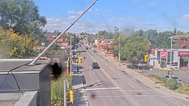 Traffic camera image at 2025-09-14 17:16:30