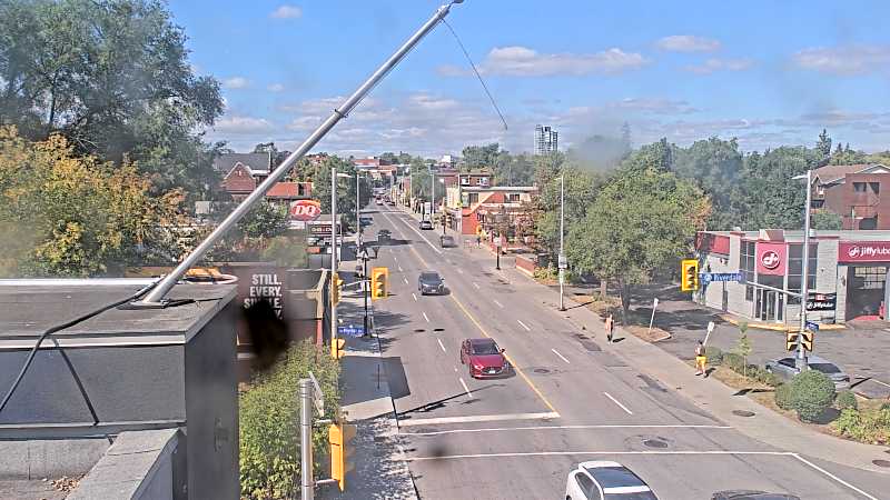 Traffic camera image at 2025-09-14 17:26:20