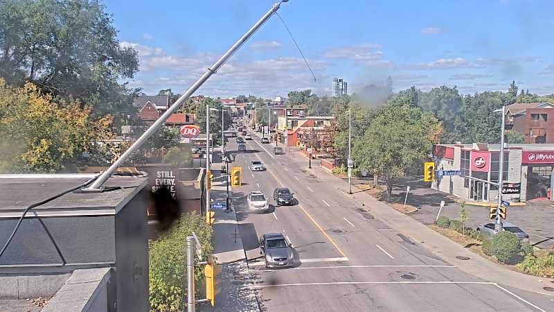 Traffic camera image at 2025-09-14 17:41:24