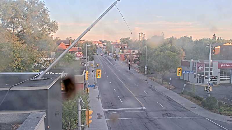 Traffic camera image at 2025-09-18 11:06:25