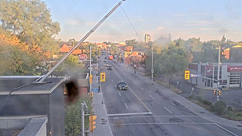 Traffic camera image at 2025-09-18 11:21:25