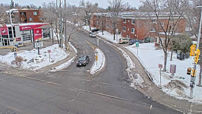 Traffic camera image at 2025-03-09 14:06:21