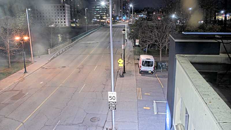 Traffic camera image at 2025-05-09 07:21:02
