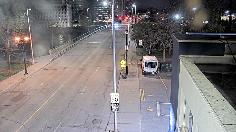 Traffic camera image at 2025-05-09 07:26:16