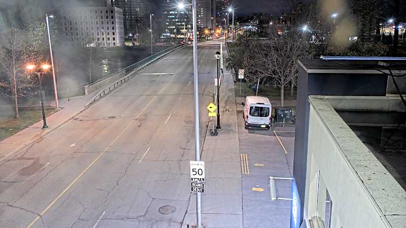 Traffic camera image at 2025-05-09 07:46:08