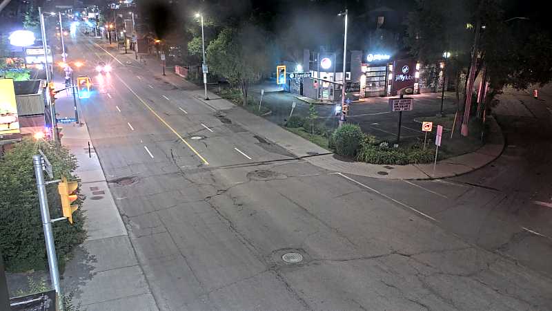 Traffic camera image at 2025-07-12 04:11:30