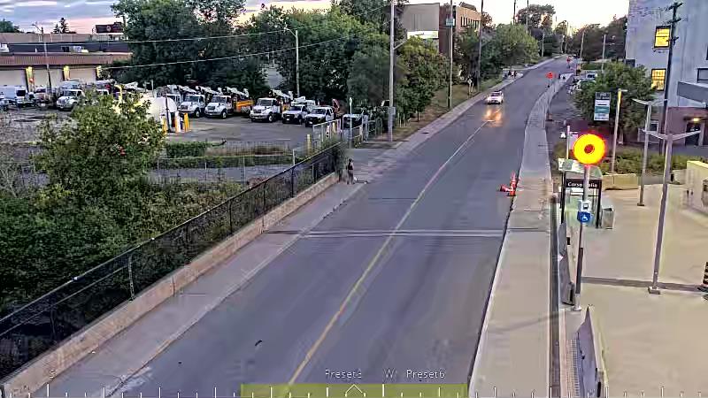 Traffic camera image at 2025-08-25 00:06:28