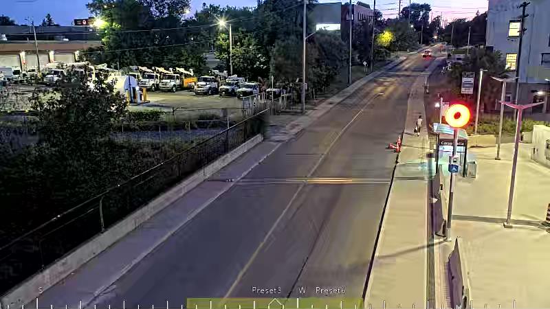 Traffic camera image at 2025-08-25 00:21:18