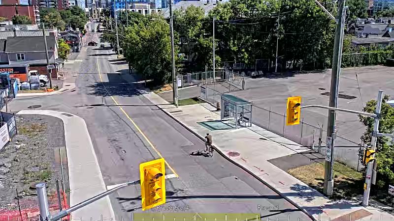 Traffic camera image at 2025-08-31 16:46:26