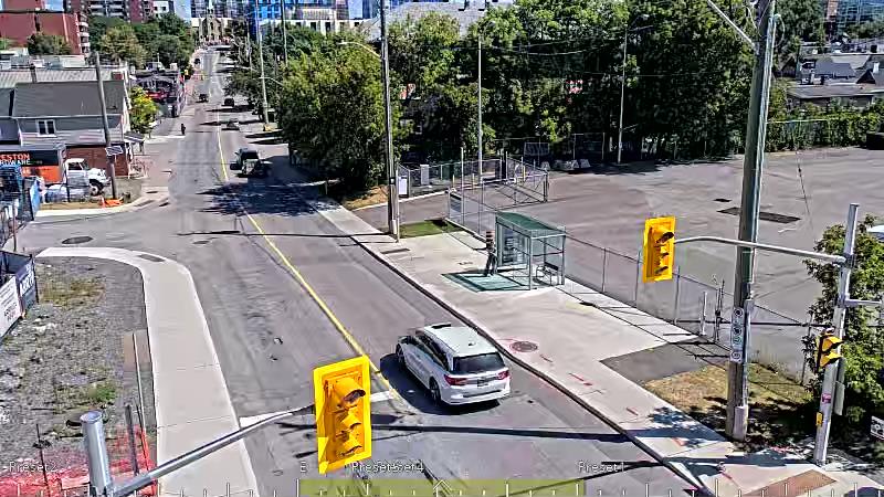 Traffic camera image at 2025-08-31 17:01:21
