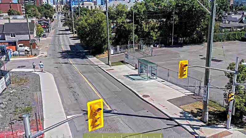 Traffic camera image at 2025-08-31 17:21:37