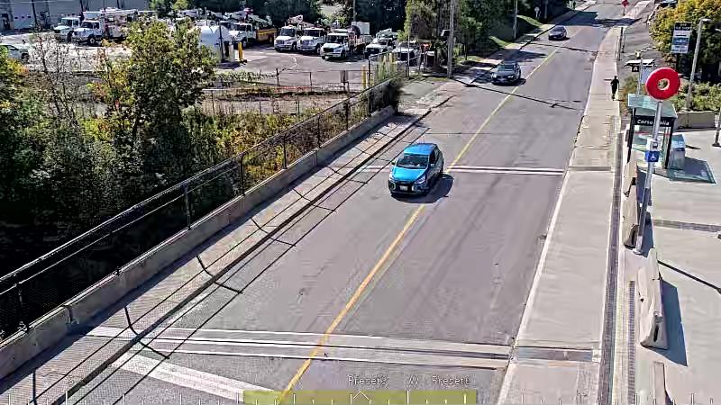 Traffic camera image at 2025-09-14 17:31:24