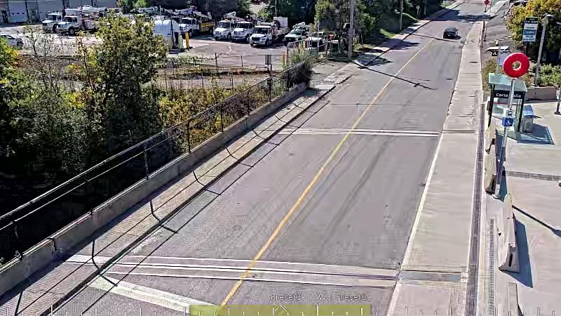 Traffic camera image at 2025-09-14 17:56:40