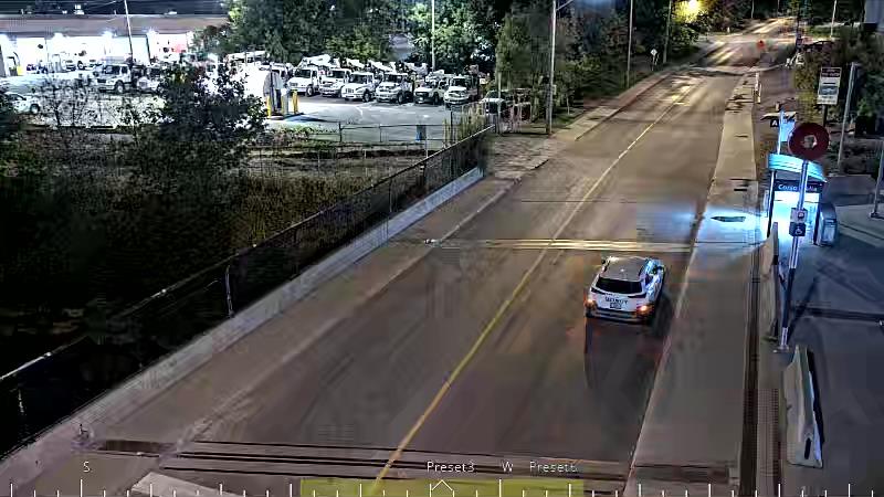Traffic camera image at 2025-09-17 05:11:08