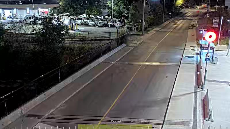 Traffic camera image at 2025-09-17 05:21:13