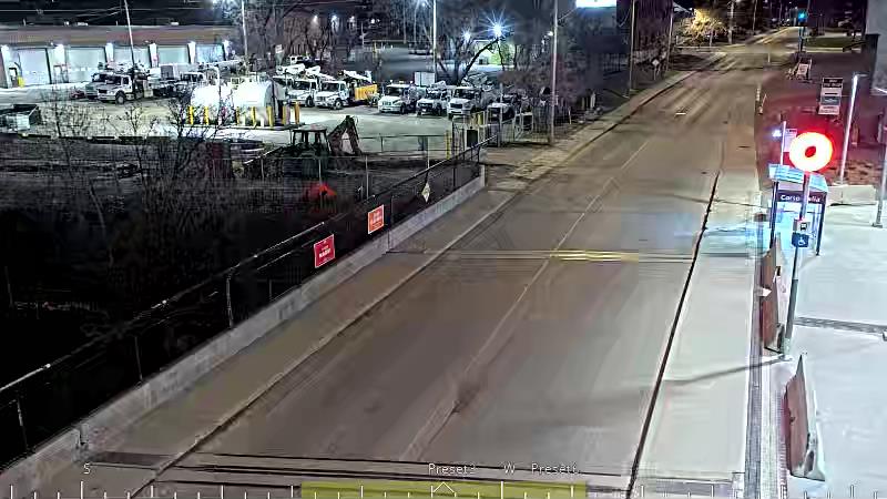 Traffic camera image at 2025-04-25 08:41:02