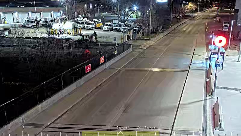 Traffic camera image at 2025-04-25 08:56:02