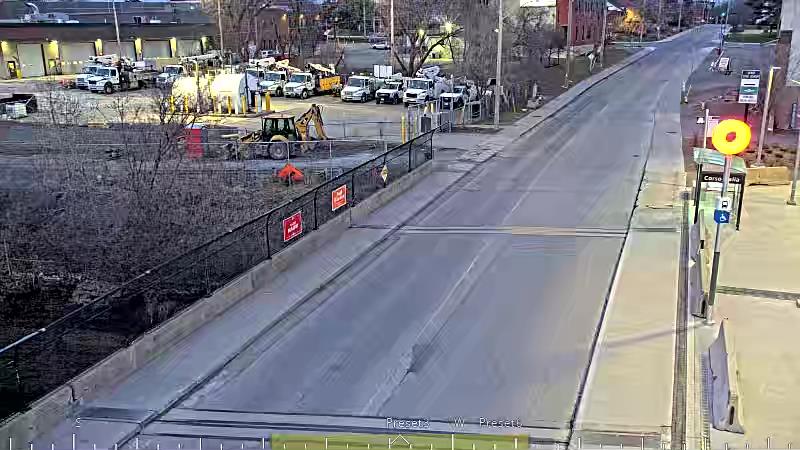 Traffic camera image at 2025-04-25 09:46:02