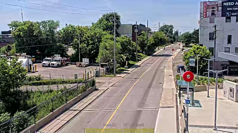 Traffic camera image at 2025-06-30 16:51:23