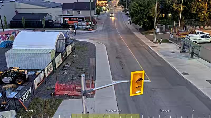 Traffic camera image at 2025-07-31 00:51:23