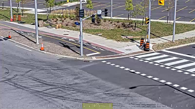 Traffic camera image at 2025-09-14 17:26:21