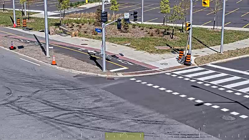 Traffic camera image at 2025-09-14 18:01:50
