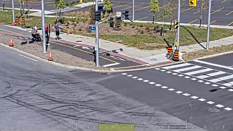 Traffic camera image at 2025-09-14 18:36:27