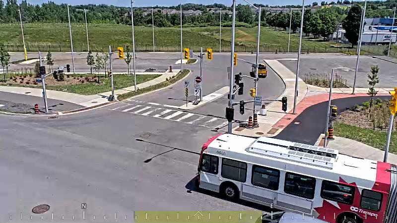 Traffic camera image at 2025-06-30 17:06:38