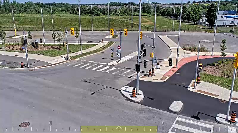 Traffic camera image at 2025-06-30 17:21:40