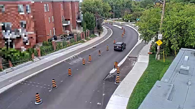 Traffic camera image at 2025-09-05 12:11:33