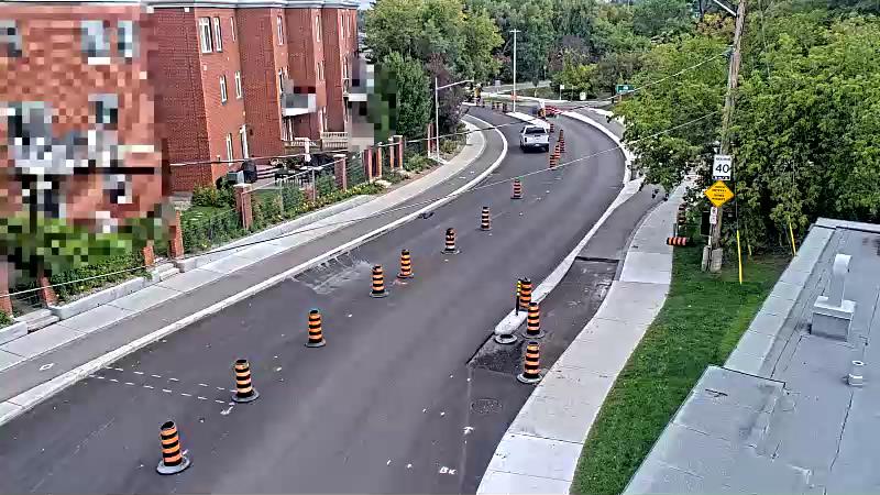 Traffic camera image at 2025-09-05 13:01:32