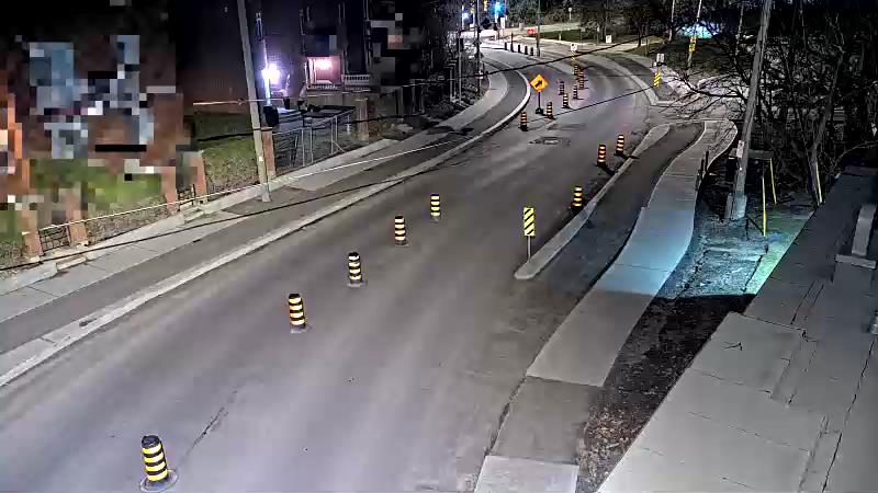 Traffic camera image at 2025-04-25 08:51:02