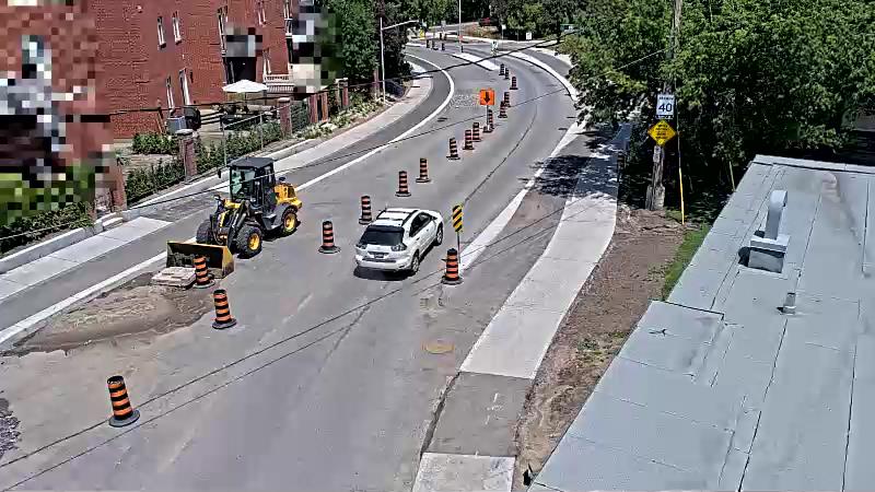Traffic camera image at 2025-06-30 17:11:44