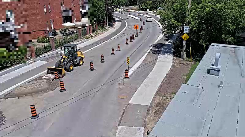 Traffic camera image at 2025-06-30 17:16:50