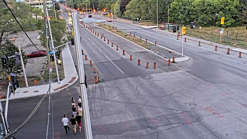 Traffic camera image at 2025-08-25 00:01:22