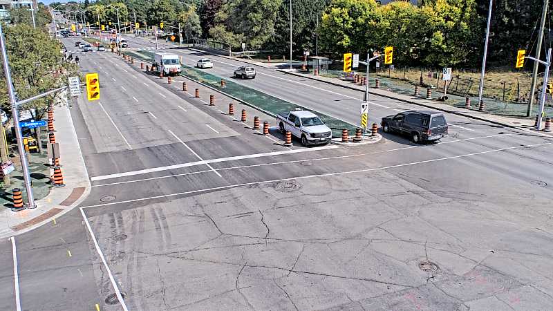 Traffic camera image at 2025-09-16 17:56:31