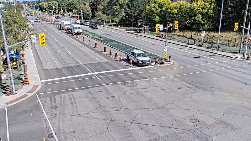Traffic camera image at 2025-09-16 18:11:23