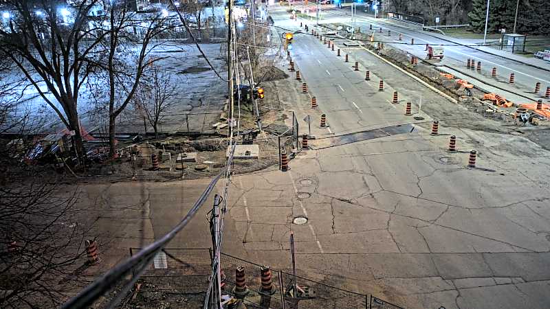Traffic camera image at 2025-04-25 07:00:57