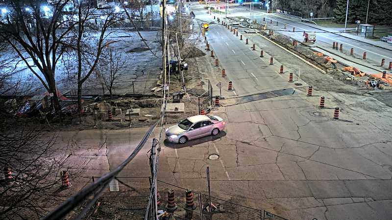 Traffic camera image at 2025-04-25 08:15:47